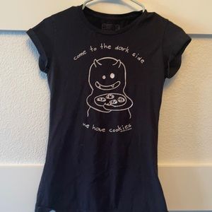 Back monster t-shirt with glow in dark letters